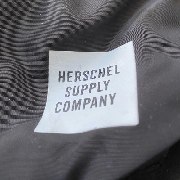 Herchel Supply Company backpack - Picture 2 of 3